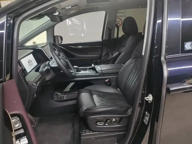 GAC Trumpchi M8 — Фото автомобиля 14