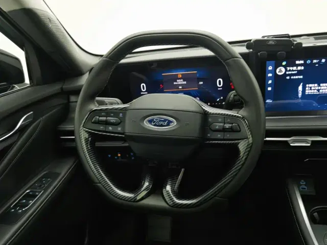 Ford Edge — Фото автомобиля 11