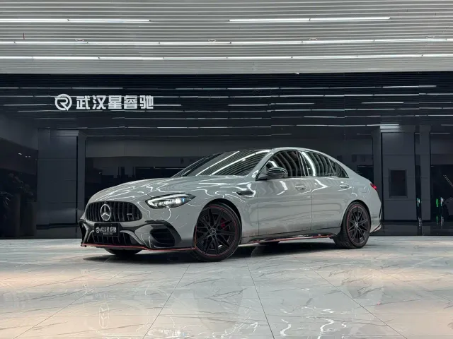 Фотография автомобиля — Mercedes-Benz C-Class AMG