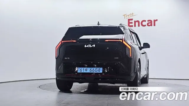 Kia EV3 — Фото автомобиля 3