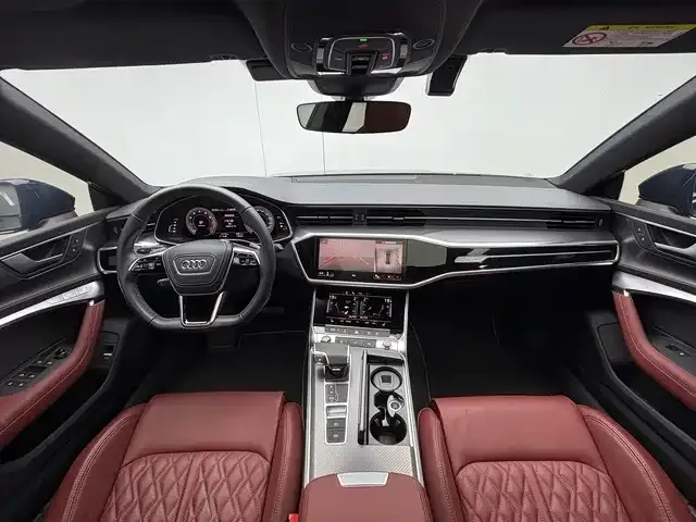 Audi A7L — Фото автомобиля 8