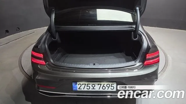 Genesis G80 Бензин 2.5 турбо AWD — Фото автомобиля 8