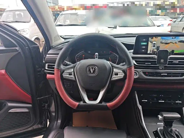 Changan CS75 — Фото автомобиля 10