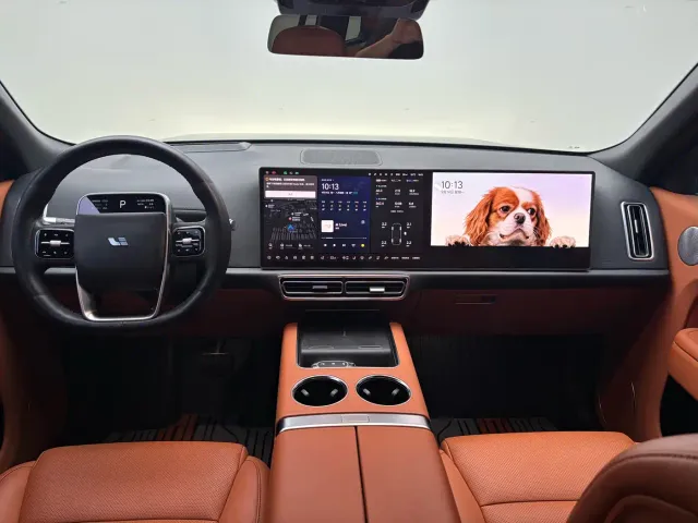 Li Auto L9 — Фото автомобиля 10
