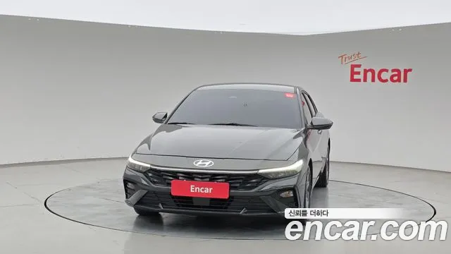 Hyundai Avante CN7 — Фото автомобиля 3