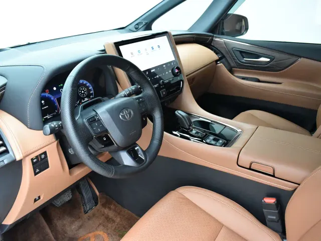Toyota Alphard — Фото автомобиля 7