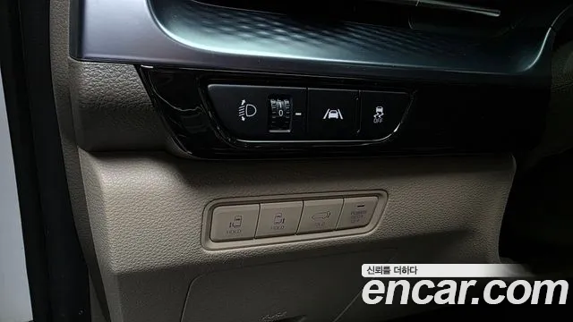 Kia Canival Carnival 4 поколение Бензин 7 мест Hi-Limousine — Фото автомобиля 29