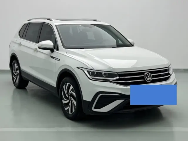 Volkswagen Tiguan L — Фото автомобиля 7