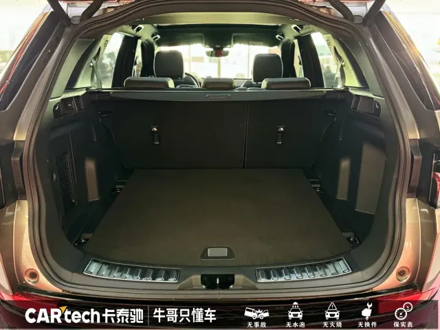 Land Rover Discovery Sport — Фото автомобиля 20