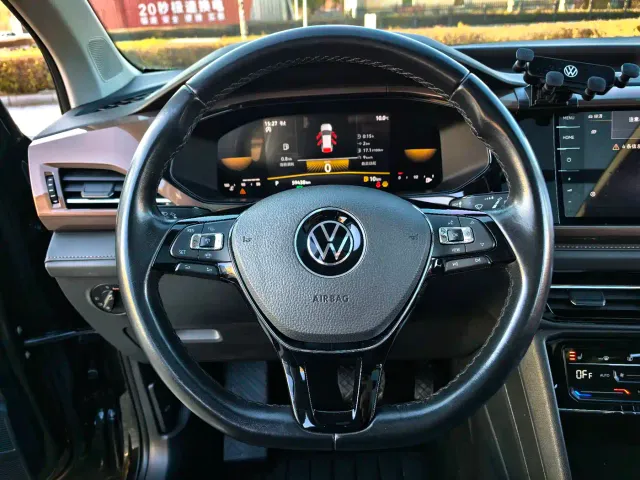 Volkswagen Tharu — Фото автомобиля 12