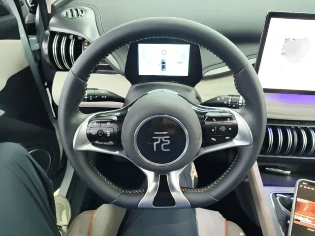 BYD Yuan PLUS — Фото автомобиля 10