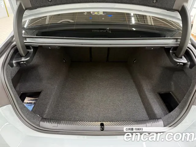 BMW 5 Series G60 — Фото автомобиля 18