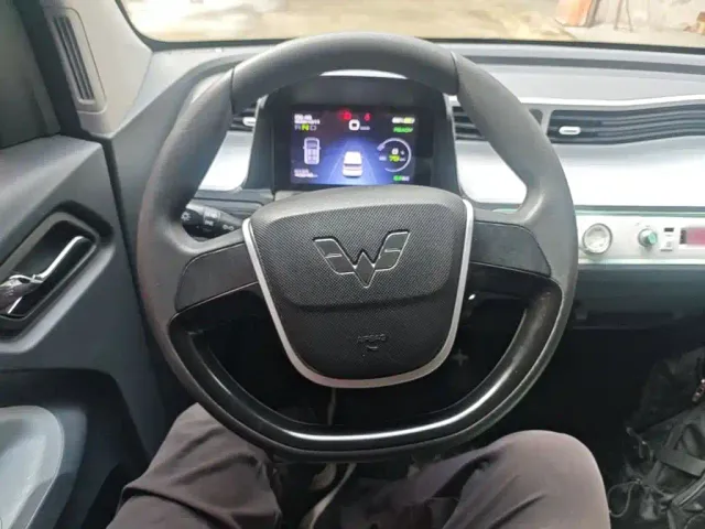Wuling Hongguang Mini EV — Фото автомобиля 10