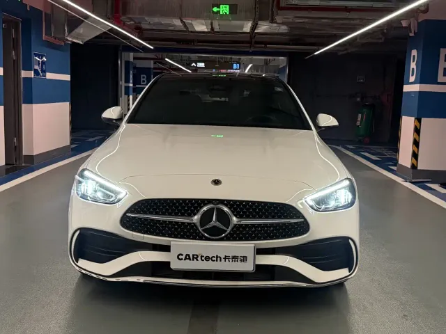 Mercedes-Benz C-Class — Фото автомобиля 2