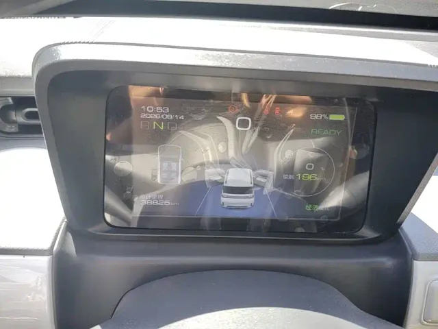 Wuling Hongguang Mini EV — Фото автомобиля 11