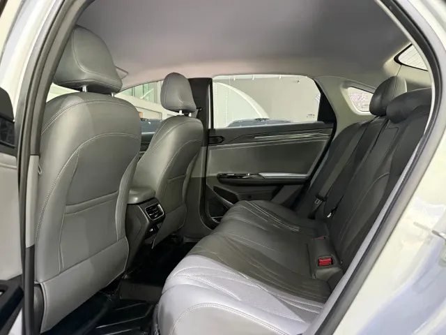 Geely Galaxy L6 — Фото автомобиля 6