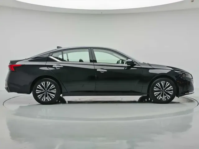 Nissan Teana — Фото автомобиля 2
