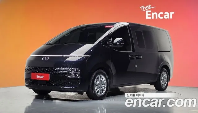 Фотография автомобиля — Hyundai Staria