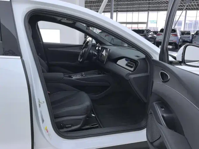 BYD Seal 06 — Фото автомобиля 8