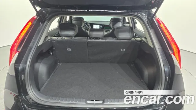 Kia Niro All Niro EV Air — Фото автомобиля 16