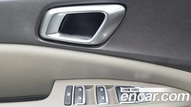 Kia Carnival 4th Gen — Фото автомобиля 25