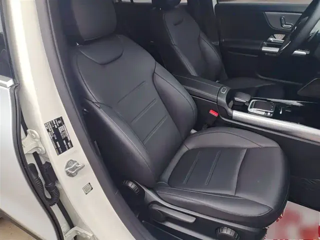 Mercedes-Benz GLA-Class — Фото автомобиля 24