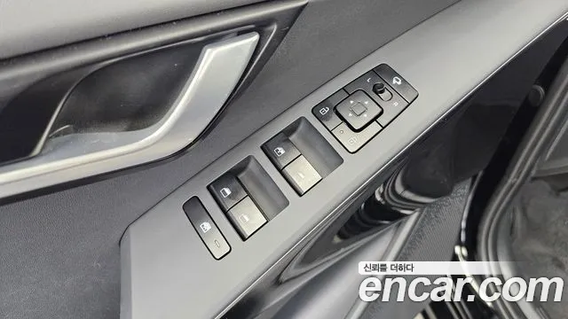 Kia Niro — Фото автомобиля 28