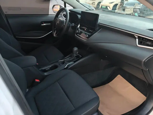 Toyota Corolla — Фото автомобиля 5