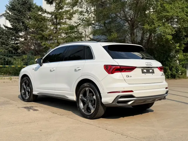 Audi Q3 — Фото автомобиля 7