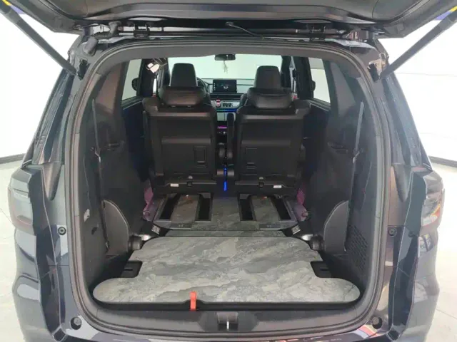Honda Odyssey — Фото автомобиля 4