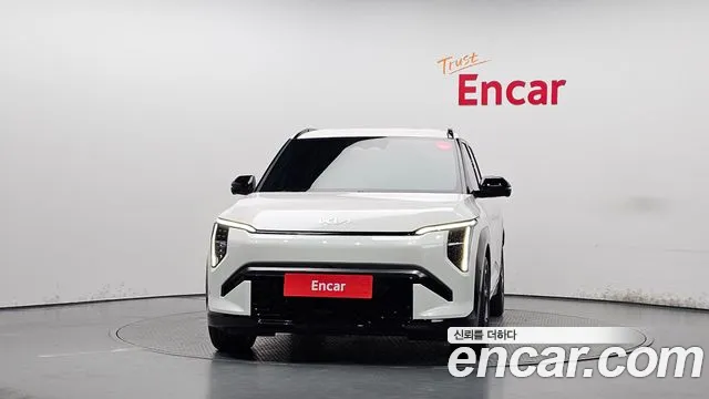 Kia EV3 Long Range 2WD — Фото автомобиля 3