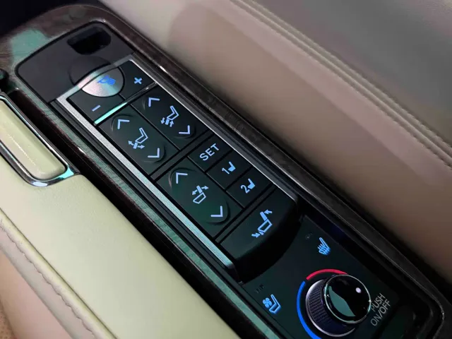 Toyota Vellfire — Фото автомобиля 18