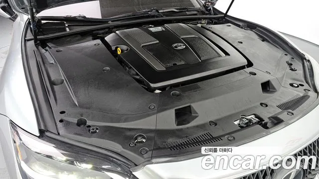 Lexus LS — Фото автомобиля 6