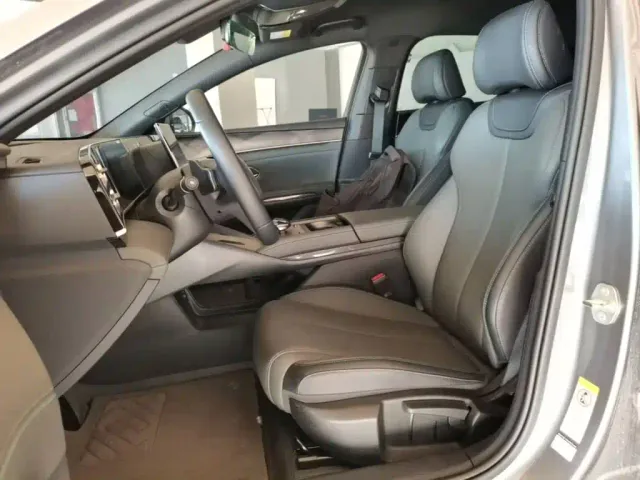 BYD Qin L — Фото автомобиля 14