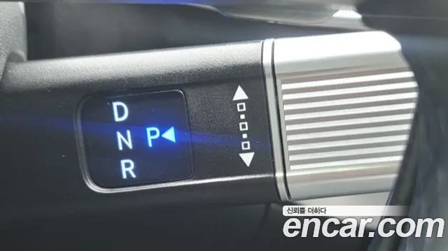 Hyundai Grandeur Grandeur (GN7) 2.5 Бензин 2WD — Фото автомобиля 9