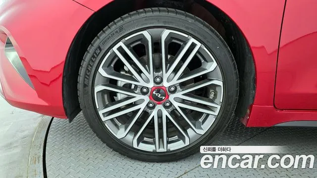 Kia K3 Новый K3 2 поколение 1.6 Turbo GT 5 дверей — Фото автомобиля 5