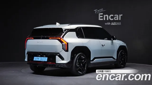 Kia EV3 — Фото автомобиля 2