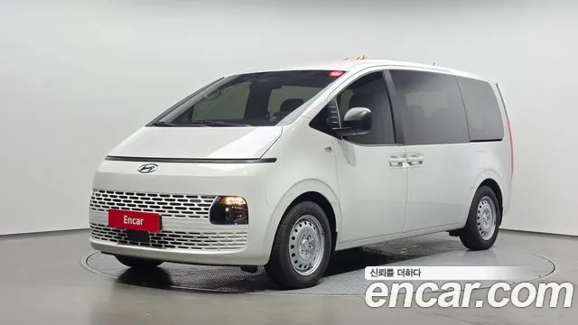 Фотография автомобиля — Hyundai Staria