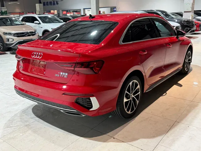Audi A3 — Фото автомобиля 4