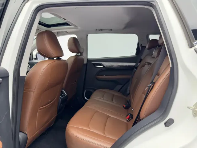 Geely Vision X6 — Фото автомобиля 10