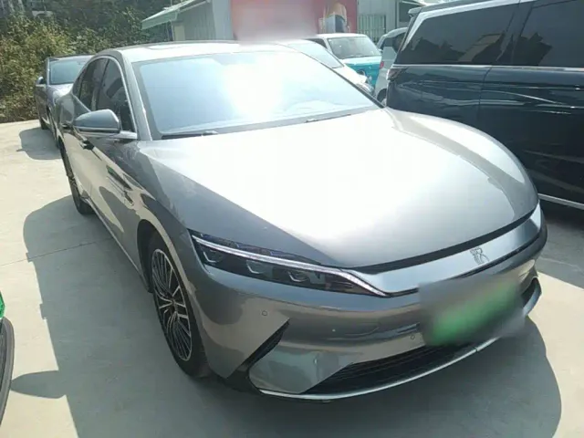 BYD Han — Фото автомобиля 3