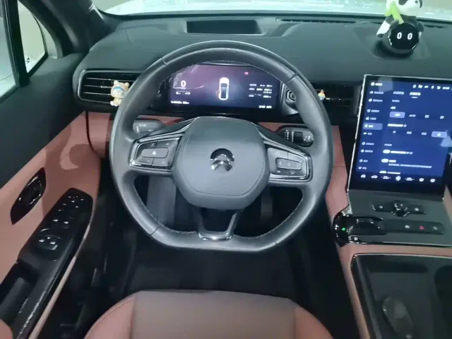 Nio EC6 — Фото автомобиля 10