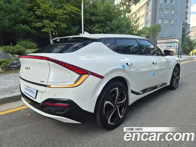Kia EV6 — Фото автомобиля 5