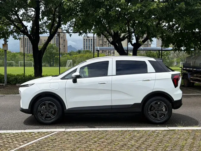 Geely Geometry E Firefly — Фото автомобиля 4