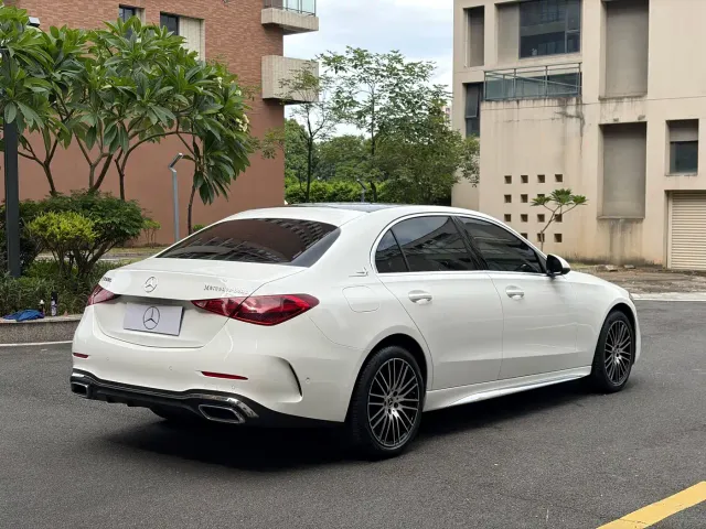 Mercedes-Benz C-Class — Фото автомобиля 4