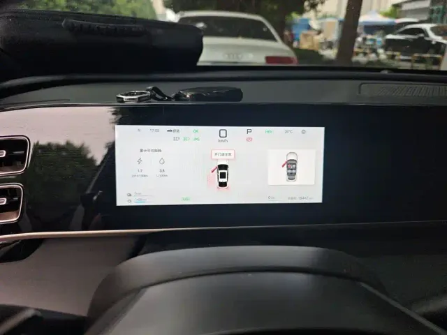 BYD Qin L 2025 DM-i Smart Drive Edition 80KM Leading — Фото автомобиля 12