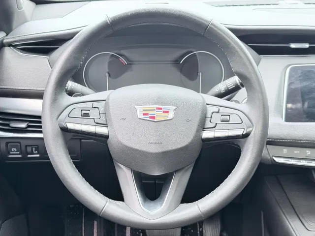 Cadillac XT4 — Фото автомобиля 10