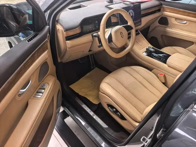 Aito M7 — Фото автомобиля 3