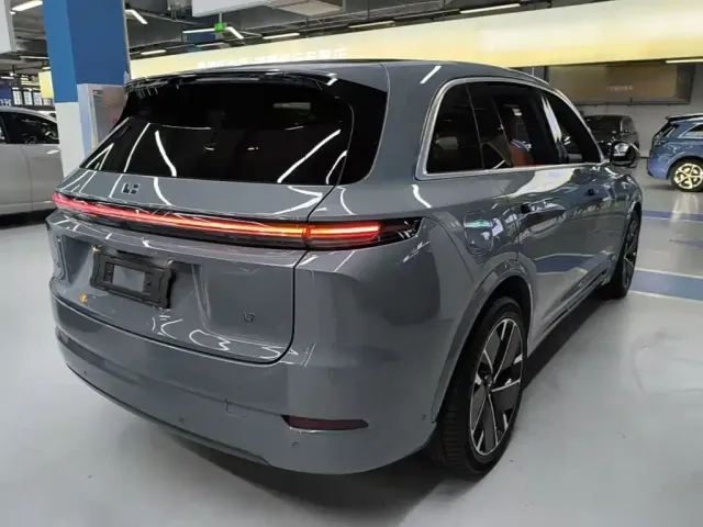 Li Auto L7 — Фото автомобиля 6