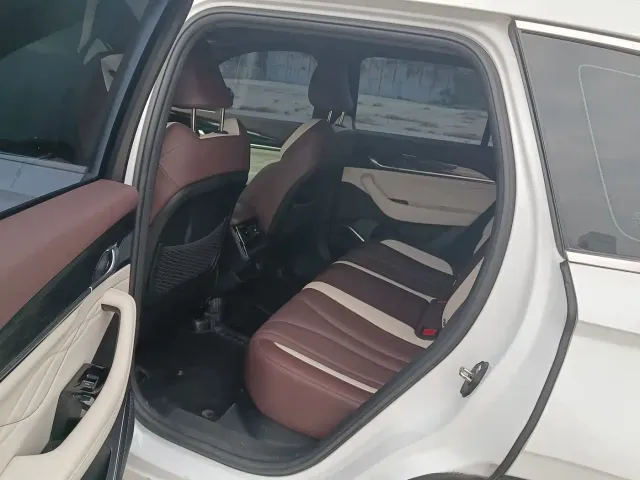 Geely Xingyue L — Фото автомобиля 8